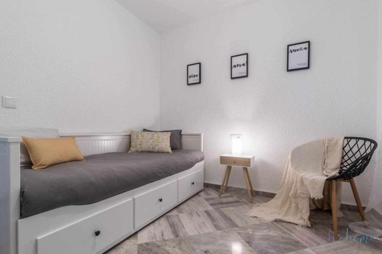 Apartamento Tranquilo En Pleno Centro Con Garaje Huelva Esterno foto